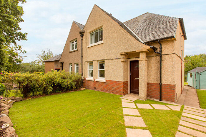 3 Bedroom Semi-Detached House For Sale In The Glebe, Dalmeny, EH30