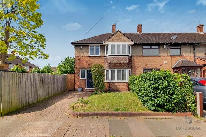 3 Bedroom Property To Rent In Swan Avenue, Cranham, RM14