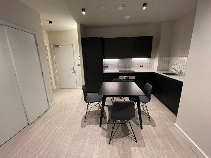 2 Bedroom Flat For Sale In Hulme Road, Manchester, M15