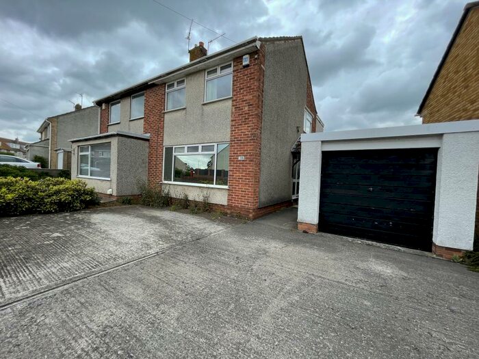 3 Bedroom House To Rent In Westcourt Drive, Oldland Common, Bristol, BS30