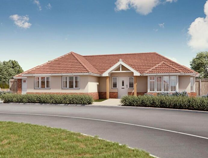 3 Bedroom Detached Bungalow For Sale In José Powell Gardens, Thorpe Le Soken, CO16