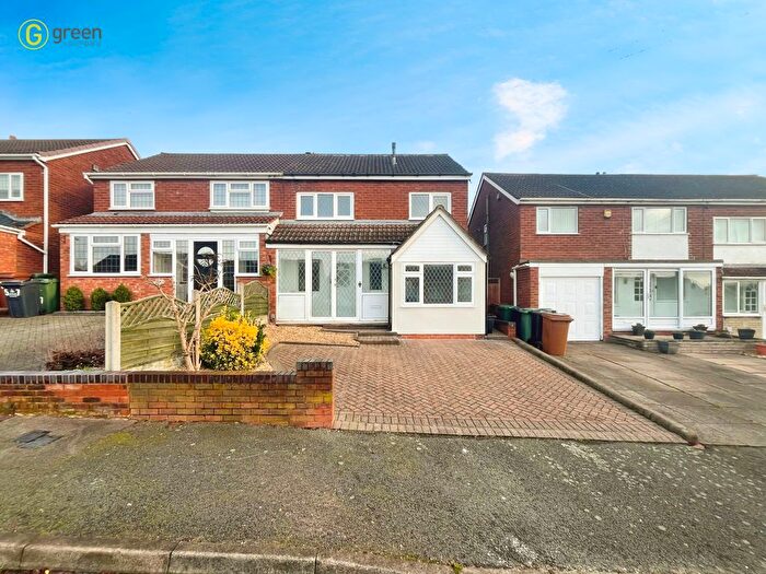 3 Bedroom Semi-Detached House For Sale In Aviemore Crescent, Great Barr, Birmingham, B43
