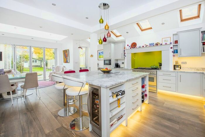 4 Bedroom Terraced House To Rent In Kew Road, Kew, Richmond, TW9