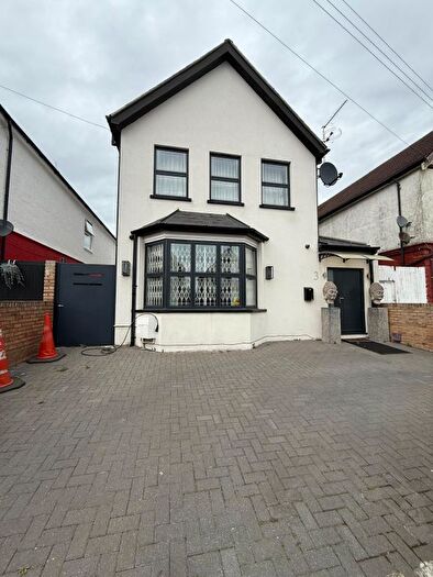 5 Bedroom Detached House For Sale In Berkhamstead Avenue, HA9