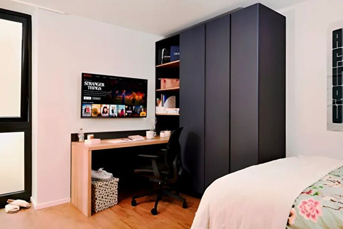 40 Bedroom Flat To Rent In Portland Crescent, Leeds, LS1