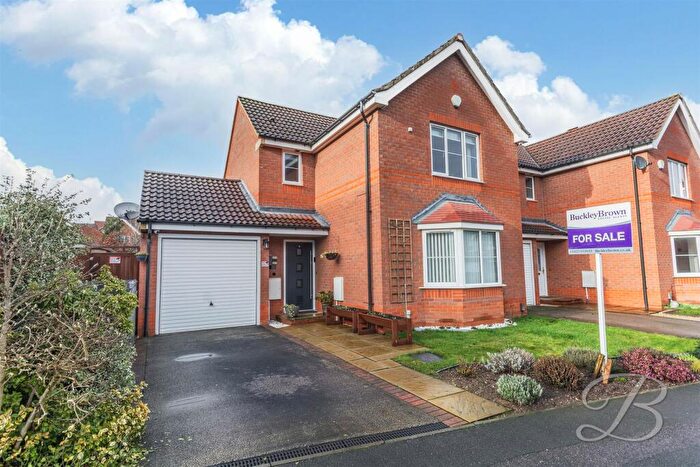 3 Bedroom Link Detached House For Sale In Portland Way, Clipstone Village, Mansfield, NG21