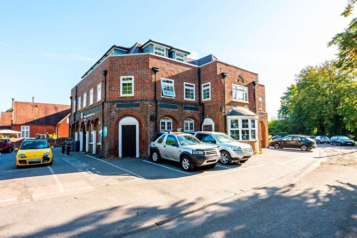 2 Bedroom Flat To Rent In Westfield, Woking, GU22