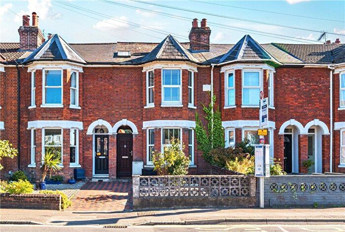 2 Bedroom Terraced House For Sale In Winchester Road, Romsey, Hampshire, SO51