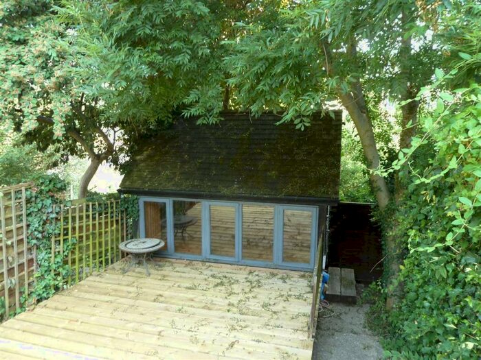 3 Bedroom Terraced House For Sale In Lowfield Road, Caversham, Reading, RG4