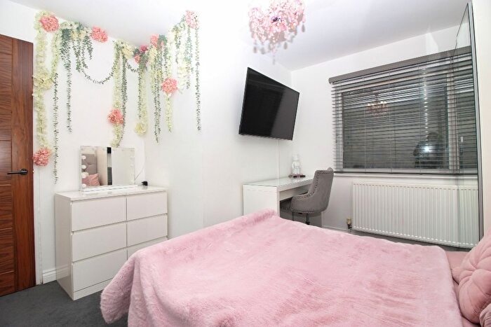 3 Bedroom Terraced House For Sale In Church Road, West Kingsdown, TN15