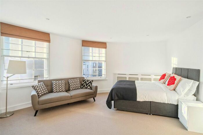 Studio To Rent In Sussex Place, London, W2