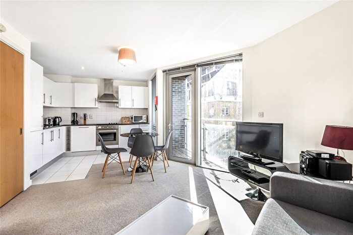 1 Bedroom Flat For Sale In Plumbers Row, London, E1