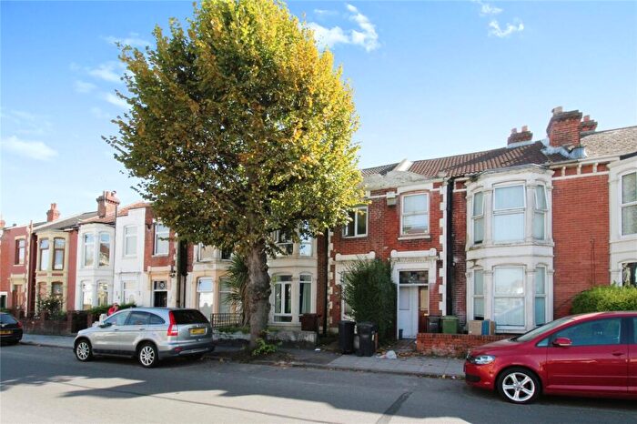 2 Bedroom Flat To Rent In Chichester Road, Portsmouth, Hampshire, PO2