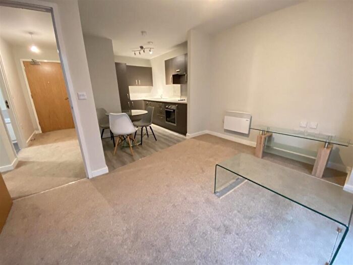 2 Bedroom Apartment To Rent In Adelphi Wharf, Adelphi Street, M3