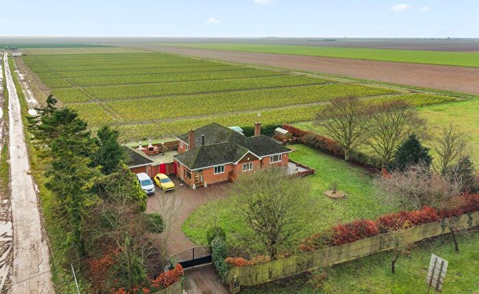 3 Bedroom Detached Bungalow For Sale In Boston Road, Wainfleet St. Mary, PE24