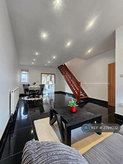 3 Bedroom Terraced House To Rent In Cardiff Road, Portsmouth, PO2