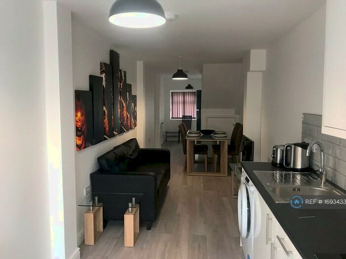 2 Bedroom Flat To Rent In (A) Mowbray Road, Cambridge, CB1