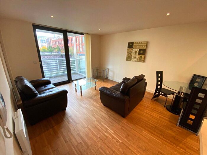 2 Bedroom Apartment To Rent In St Georges Island, Kelsoe Place, Manchester, M15