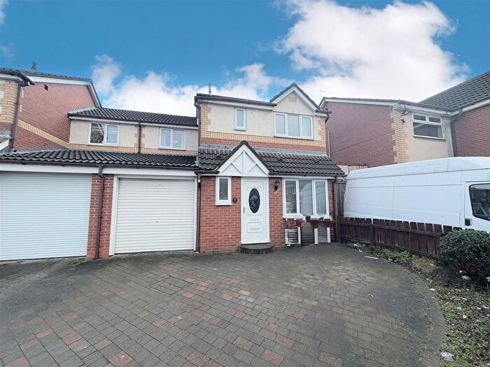 3 Bedroom Semi Detached House For Sale In Glentworth Avenue, Middlesbrough, TS3