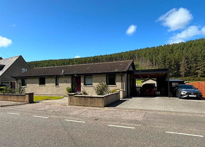 3 Bedroom Detached Bungalow For Sale In Kirkhill Cottage, Orton, IV32