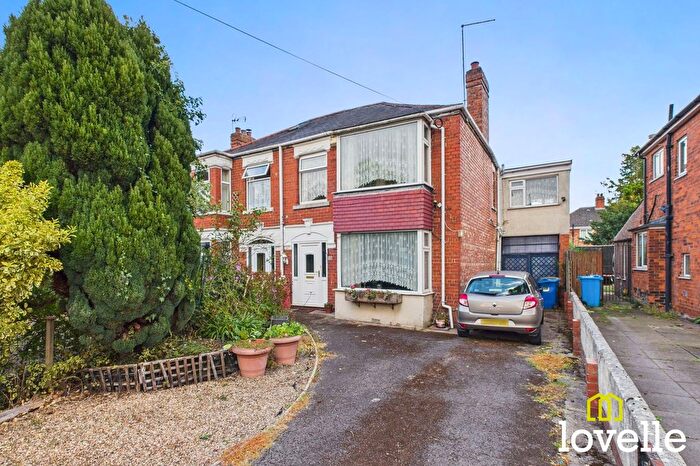 4 Bedroom Semi Detached House For Sale In Kingtree Avenue, Cottingham, HU16