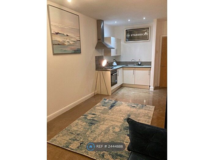 Studio To Rent In White Croft Works, Sheffield, S3