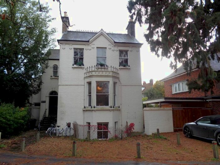 2 Bedroom Property To Rent In Brookfield, Newnham Walk, Cambridge, CB3