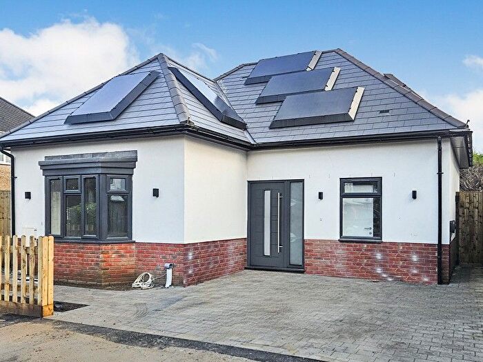 3 Bedroom Detached House To Rent In Princes Avenue, South Croydon, Surrey., CR2