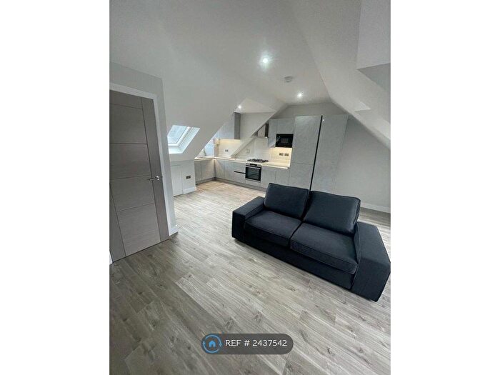 1 Bedroom Flat To Rent In Oxford Road, Reading, RG1