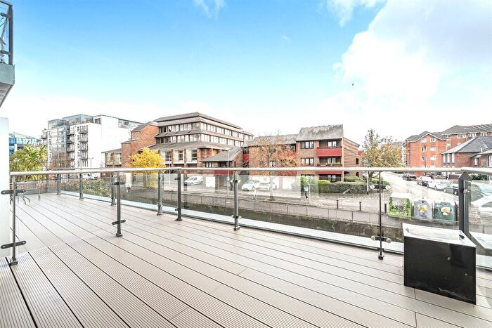 1 Bedroom Flat To Rent In Kennet House, Reading, RG1