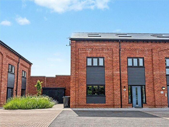 2 Bedroom Apartment For Sale In Granary Close, Wymondham, Norwich, Norfolk, NR18
