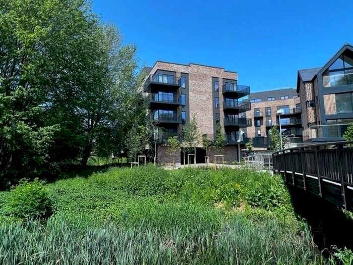 2 Bedroom Flat To Rent In Leacon Road, Ashford, TN23