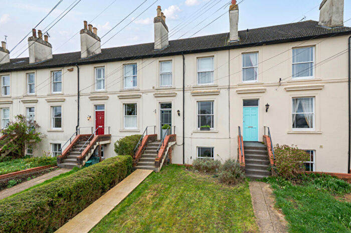 3 Bedroom Terraced House For Sale In Prospect Road, St. Albans, AL1