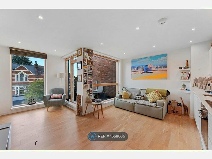 1 Bedroom Flat To Rent In High Road Leyton, London, E10