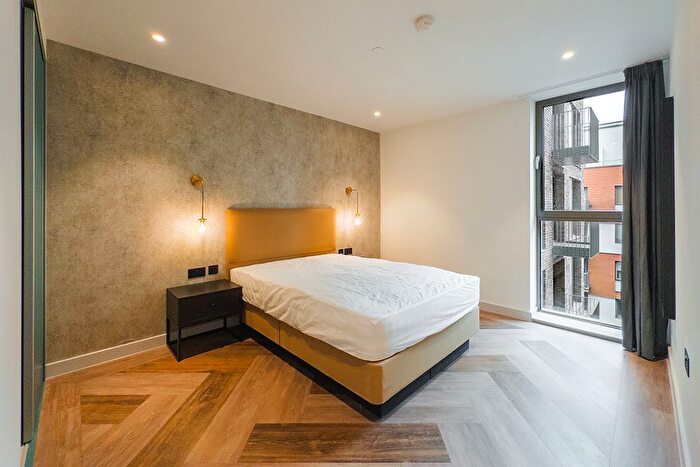 2 Bedroom Flat To Rent In Ancoats Gardens, Bendix Way, Manchester, M4