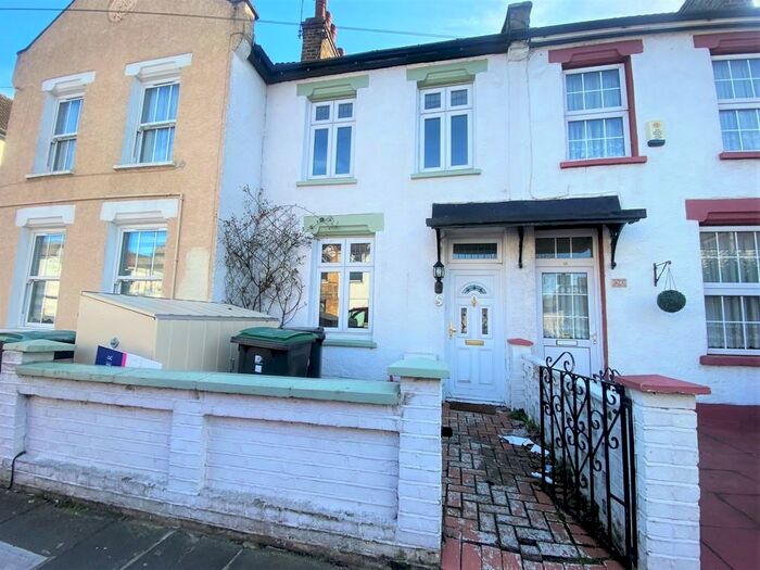 2 Bedroom Terraced House To Rent In Poynton Road, Tottenham, London, N17