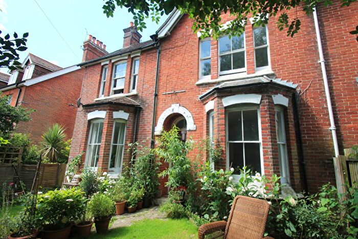 1 Bedroom Flat To Rent In High Path, Midhurst, GU29