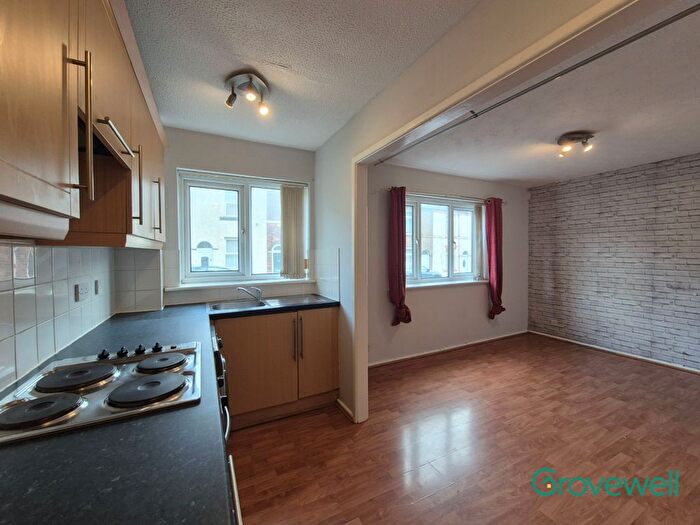 1 Bedroom Maisonette To Rent In St. Thomas Court, Bury, BL9