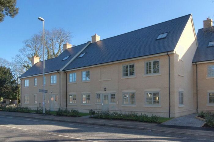 2 Bedroom Flat To Rent In High Street, Trumpington, Cambridge, CB2