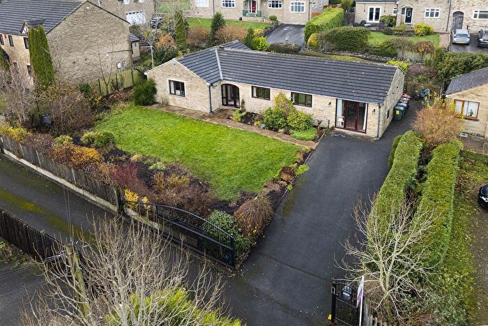 3 Bedroom Detached Bungalow For Sale In Calpin Close, Idle, Bradford, BD10