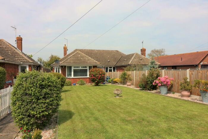 2 Bedroom Semi-Detached Bungalow For Sale In The Street, Woodnesborough, CT13