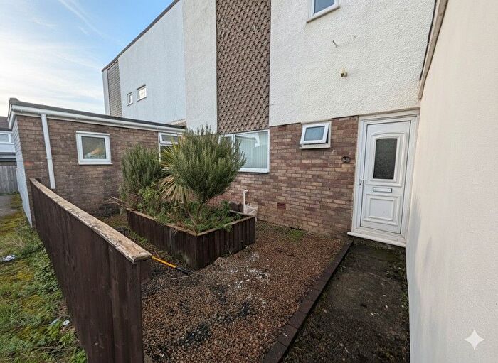 2 Bedroom Terraced House For Sale In Lancaster Road, New Inn, Pontypool, NP4