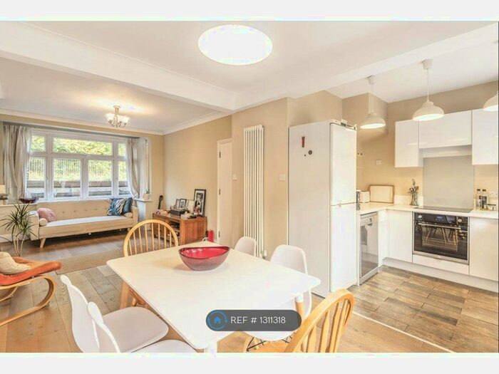 4 Bedroom Terraced House To Rent In Grange Road, London SE25