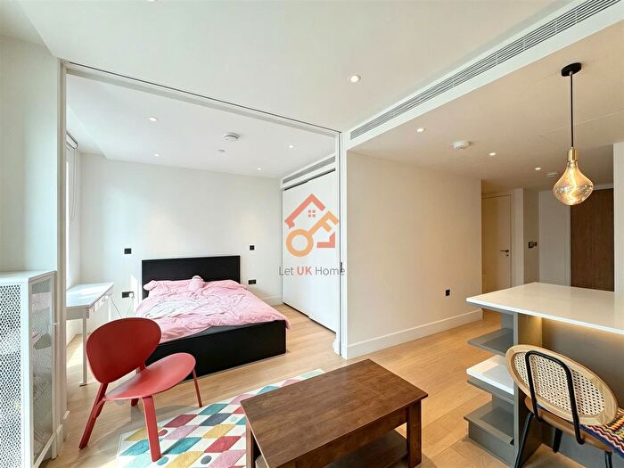 Studio To Rent In Parkside Apartment, Cascade Way, London, W12