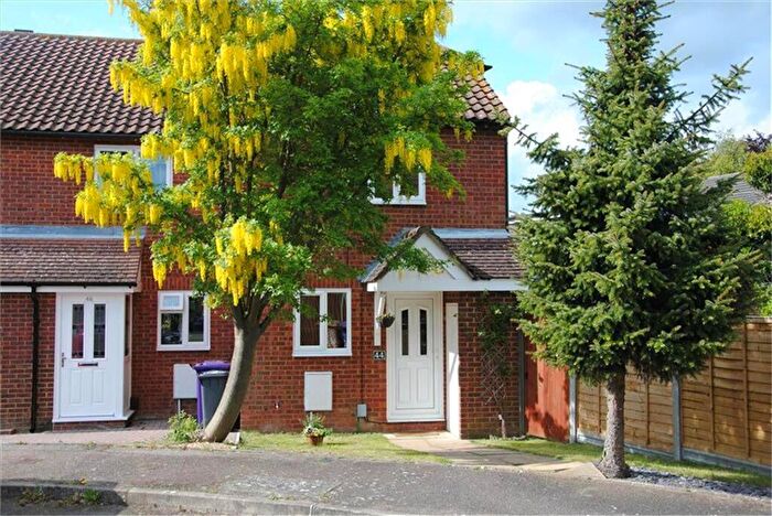 2 Bedroom End Of Terrace House To Rent In Walnut Avenue, Baldock, SG7