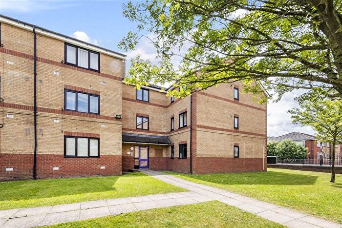 1 Bedroom Flat To Rent In Draycott Close, London, NW2