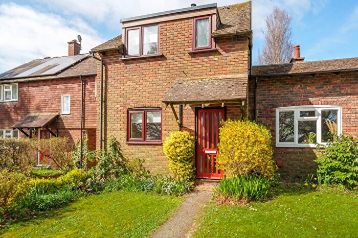 3 Bedroom Terraced House For Sale In Oakfield, Lodsworth, GU28