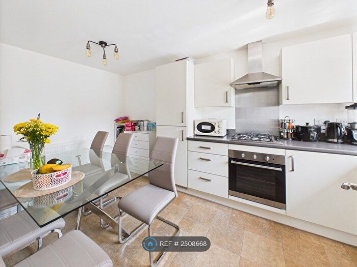 3 Bedroom Semi-Detached House To Rent In John Dixon Lane, Darlington, DL1