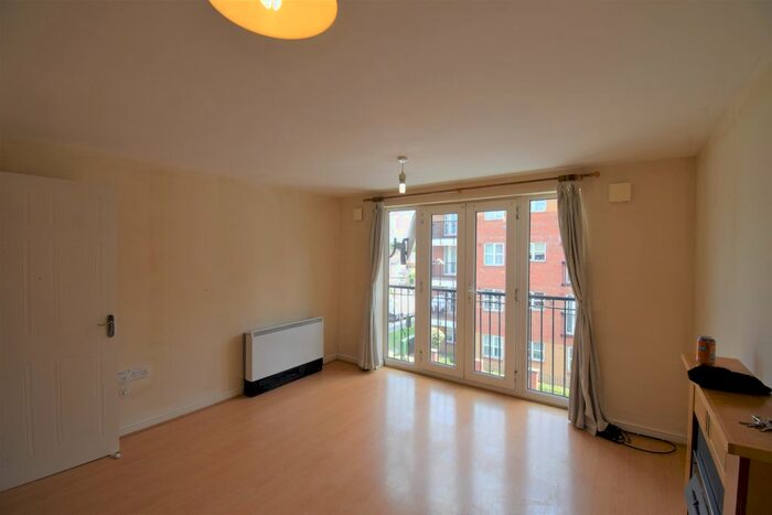 2 Bedroom Flat To Rent In Headington Place, Mill Street, Slough, SL2