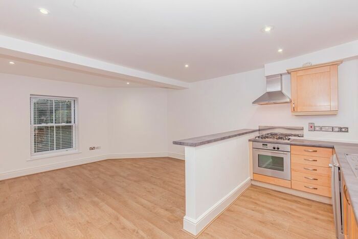2 Bedroom Flat To Rent In Woodstock Road, Oxford, OX2